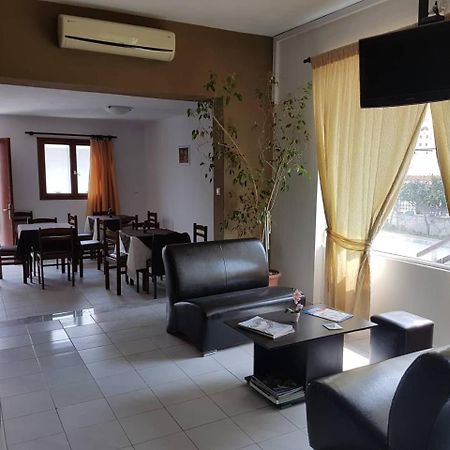 Hotel Paralia Nea Karvali Luaran gambar