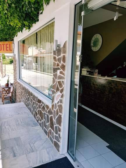 Hotel Paralia Nea Karvali Luaran gambar